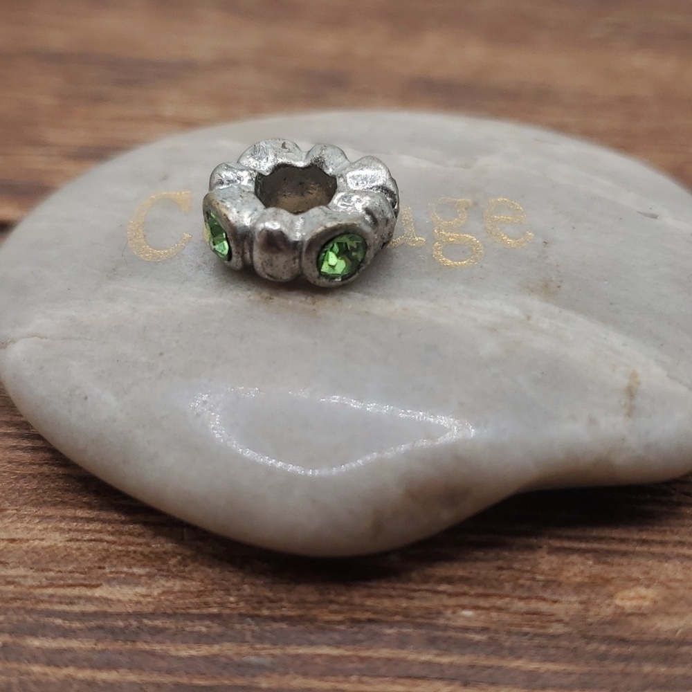 Fairy green crystal wheel charm‎